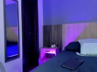 Atenea-Clerk's Live Sex Cam Show