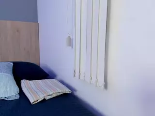 Atenea-Clerk's Live Sex Cam Show