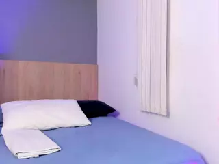Atenea-Clerk's Live Sex Cam Show