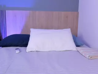 Atenea-Clerk's Live Sex Cam Show