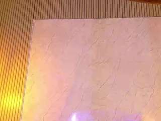Lunaa-jonhsonn live cam preview