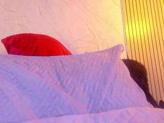 Lunaa-jonhsonn live cam preview
