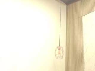 Lunaa-jonhsonn live cam preview