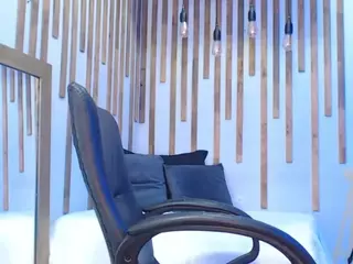 Lunaa-jonhsonn's Live Sex Cam Show