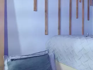 Lunaa-jonhsonn's Live Sex Cam Show