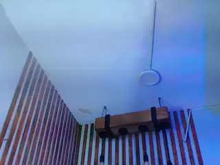 Lunaa-jonhsonn's Live Sex Cam Show