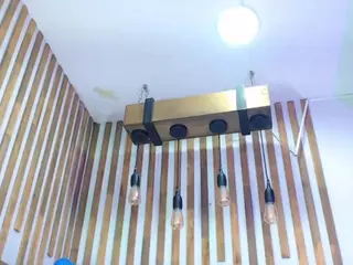 Lunaa-jonhsonn's Live Sex Cam Show
