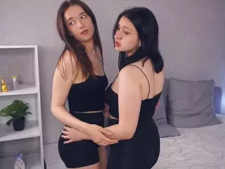Eadlin And Wilone's Live Sex Cam Show