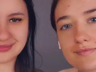 Eadlin And Wilone's Live Sex Cam Show