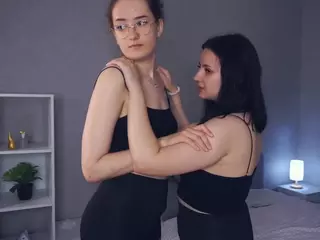Eadlin And Wilone's Live Sex Cam Show