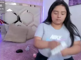 emiily-brrown's Live Sex Cam Show