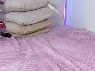 emiily-brrown's Live Sex Cam Show