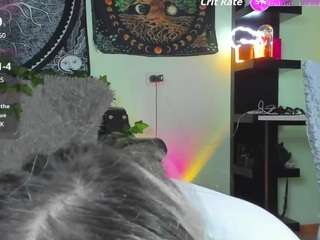 lilmilkylilly Live Webcam on {site_name}