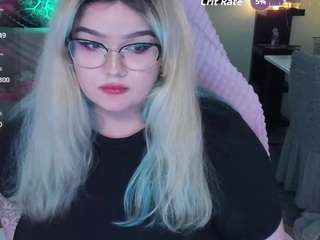 Live Sex Chat with LilMilkyLilly (@lilmilkylilly)