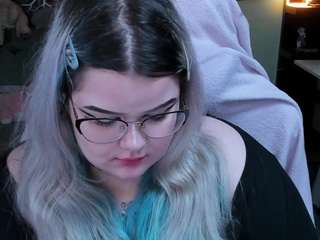 lilmilkylilly webcam model