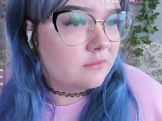 lilmilkylilly live webcam show
