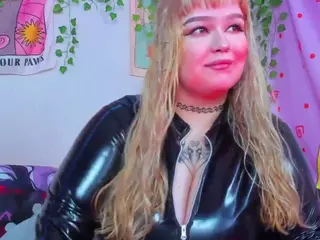 LilMilkyLilly's Live Sex Cam Show