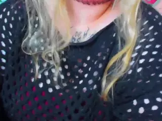 LilMilkyLilly's Live Sex Cam Show