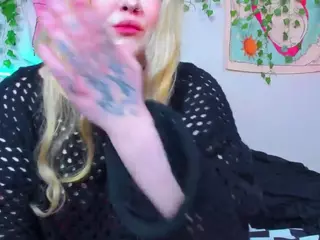 LilMilkyLilly's Live Sex Cam Show