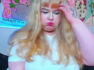 LilMilkyLilly's Live Sex Cam Show