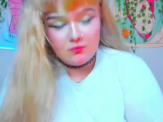 LilMilkyLilly's Live Sex Cam Show