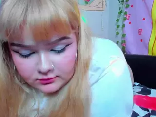 LilMilkyLilly's Live Sex Cam Show