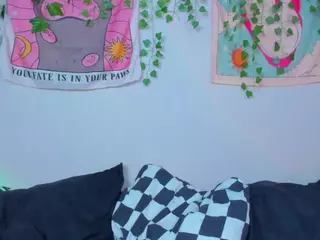 LilMilkyLilly's Live Sex Cam Show