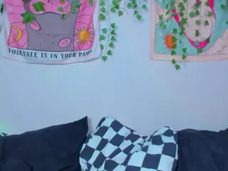LilMilkyLilly's Live Sex Cam Show