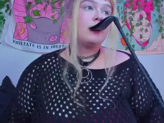 LilMilkyLilly's Live Sex Cam Show