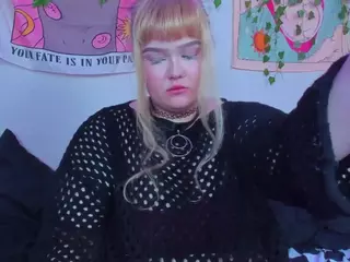 LilMilkyLilly's Live Sex Cam Show