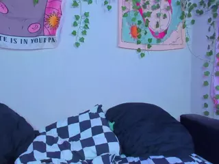 LilMilkyLilly's Live Sex Cam Show