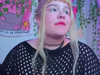 LilMilkyLilly's Live Sex Cam Show