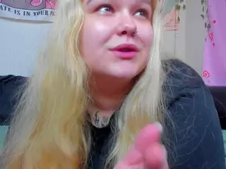LilMilkyLilly's Live Sex Cam Show