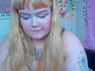 LilMilkyLilly's Live Sex Cam Show