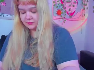 LilMilkyLilly's Live Sex Cam Show