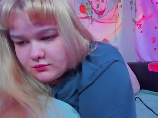 LilMilkyLilly's Live Sex Cam Show