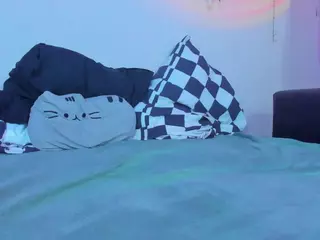 LilMilkyLilly's Live Sex Cam Show