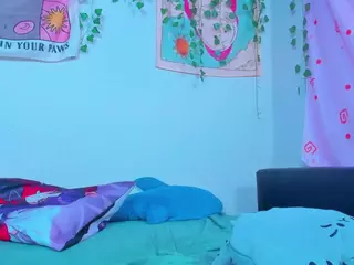 LilMilkyLilly's Live Sex Cam Show