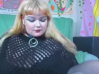 LilMilkyLilly's Live Sex Cam Show