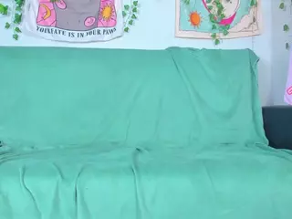 LilMilkyLilly's Live Sex Cam Show