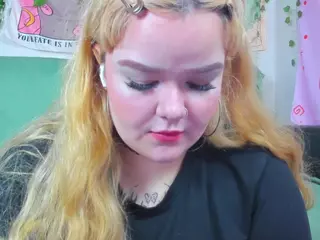 LilMilkyLilly's Live Sex Cam Show