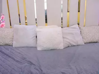 NeylaCharm's Live Sex Cam Show