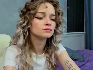 vialeta-baby's Live Sex Cam Show