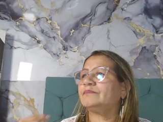 Fingering, Chubby, Brown eyes, Blowjob, Deepthroat, Full nudity, Hairy puss..., Granny Cam Show 4