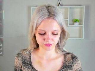 Amanda-Whi1e