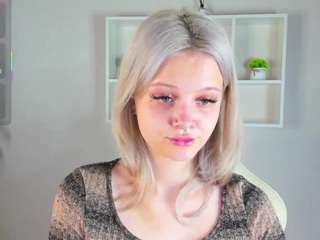 Amanda-Whi1e