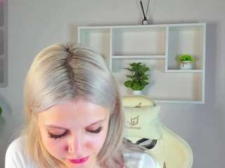Amanda-Whi1e
