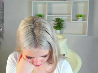 amanda-whi1e