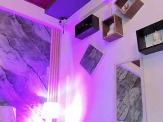 alicestonee's CamSoda show and profile