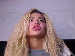  curly-marshall chat room